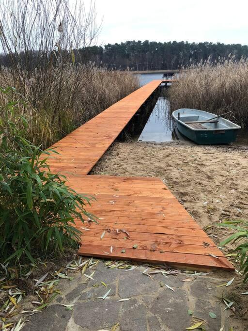 Penthouse Bernd Im Waldschloesschen Direkt Am See Wendisch Rietz Buitenkant foto